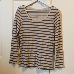 Stripped long sleeve shirt